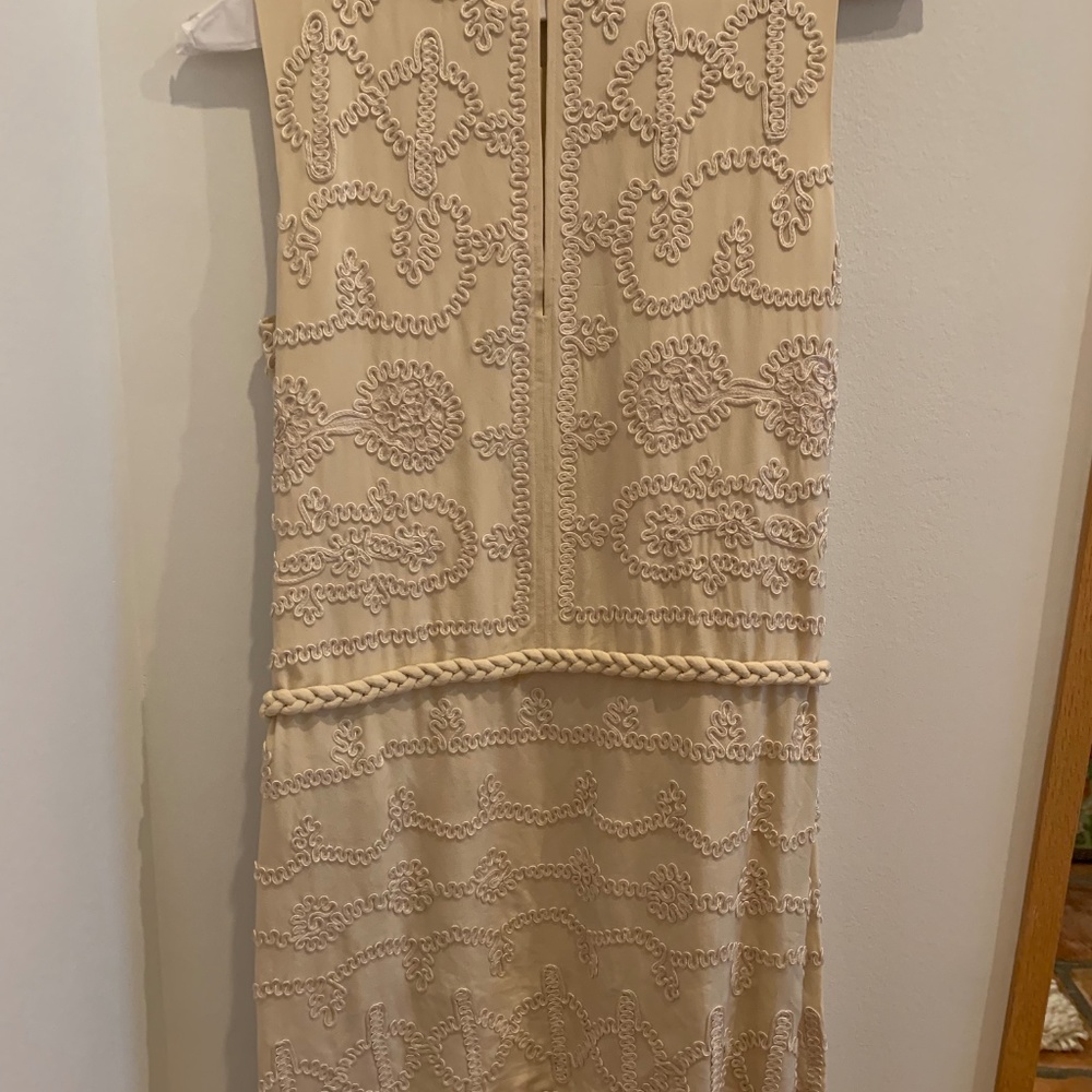 BCBG RUNWAY DRESS! - Picture 4 of 6